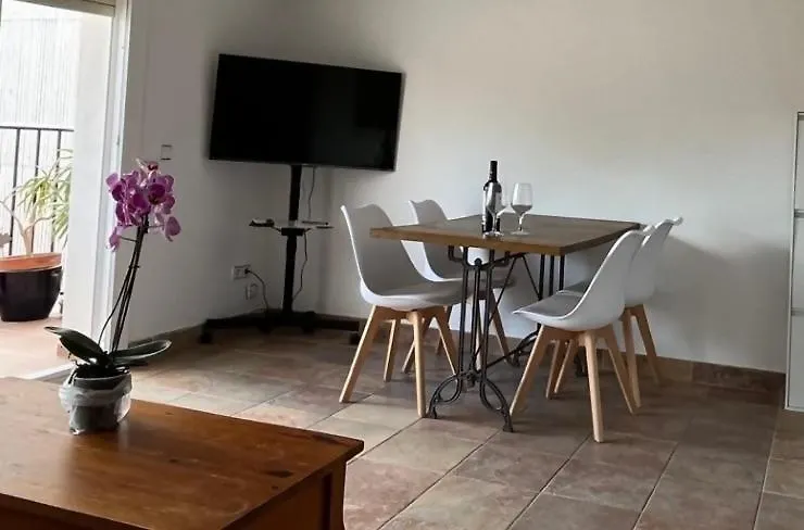 Budhas Apartment Relax & Confort Centro קאלאפיי
