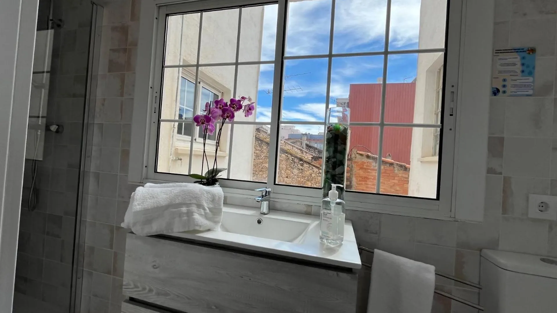 Budhas Apartment Relax & Confort Centro קאלאפיי