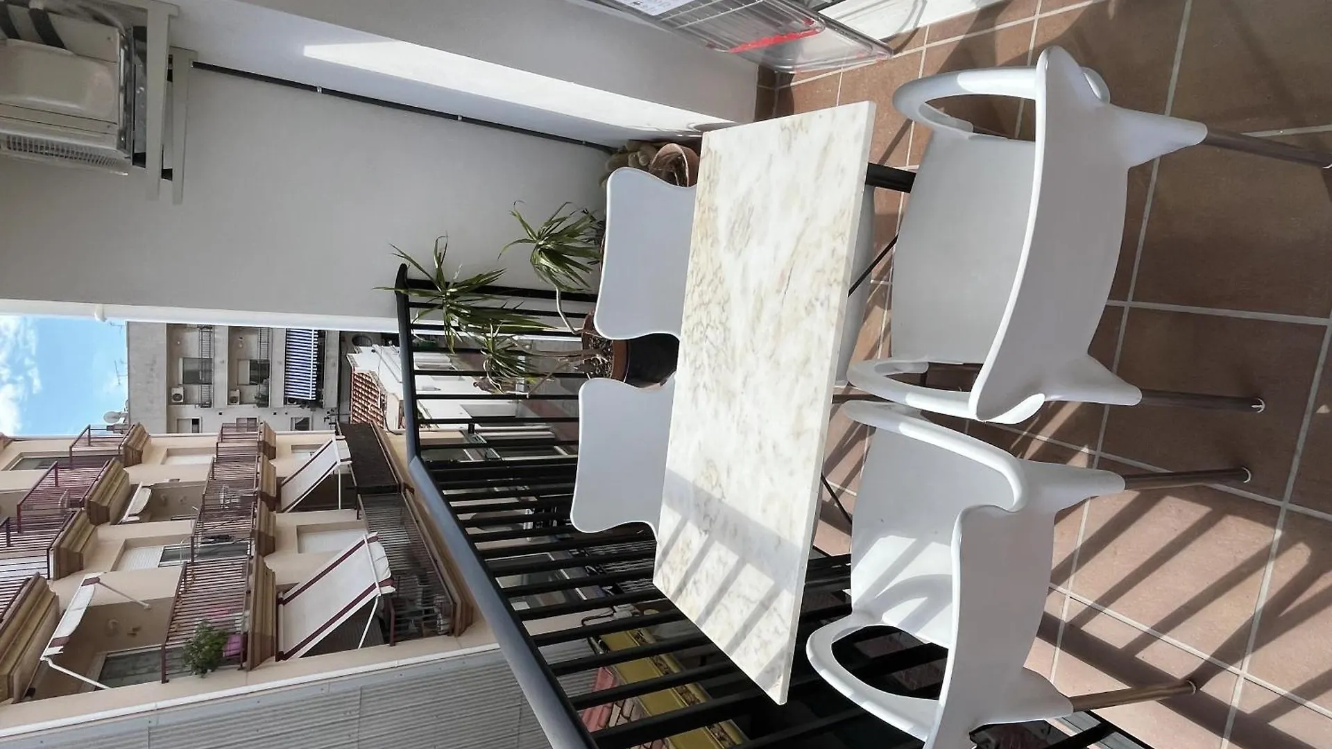 Budhas Apartment Relax & Confort Centro קאלאפיי